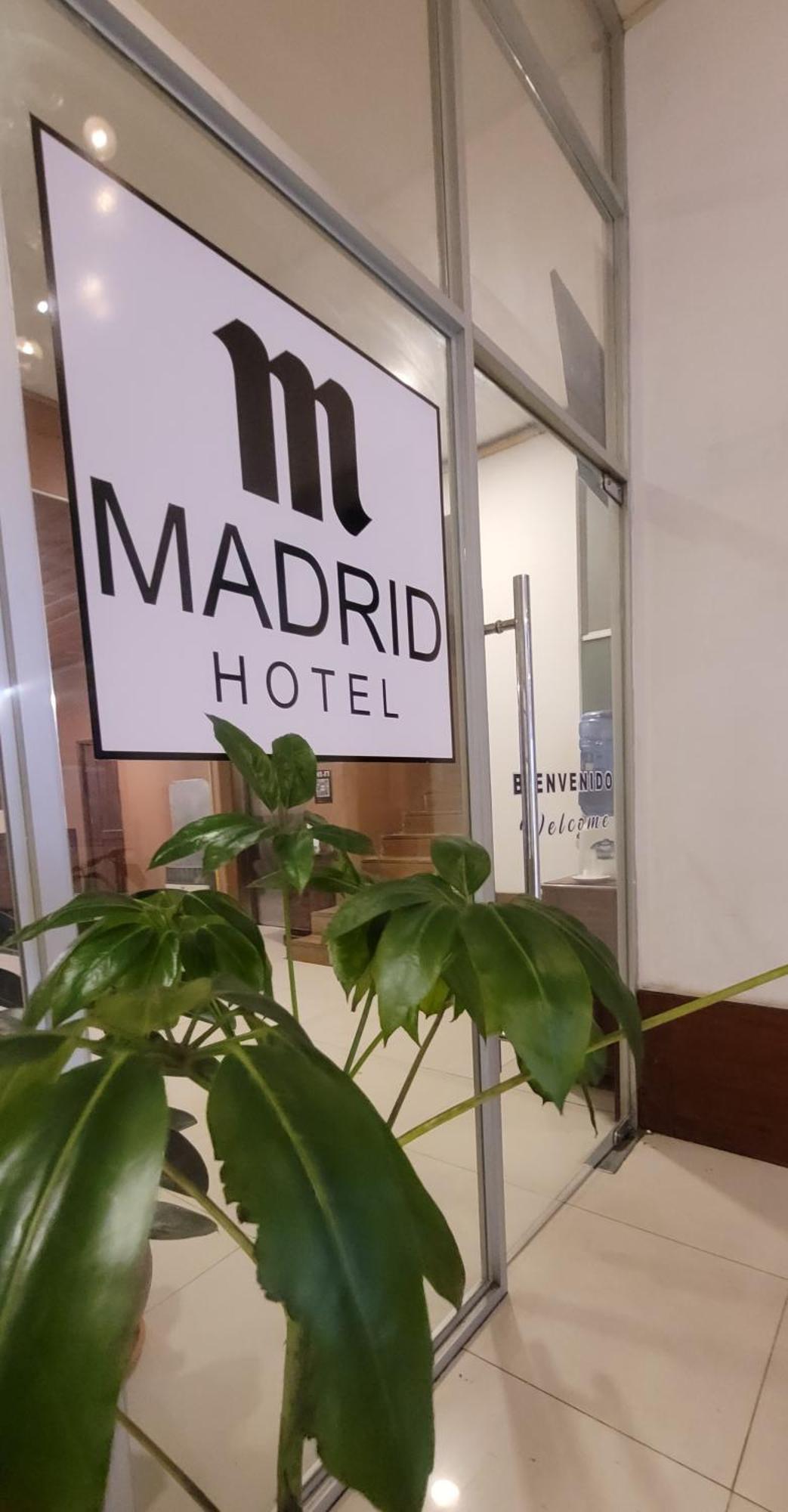 Hotel Madrid 拉巴斯 外观 照片