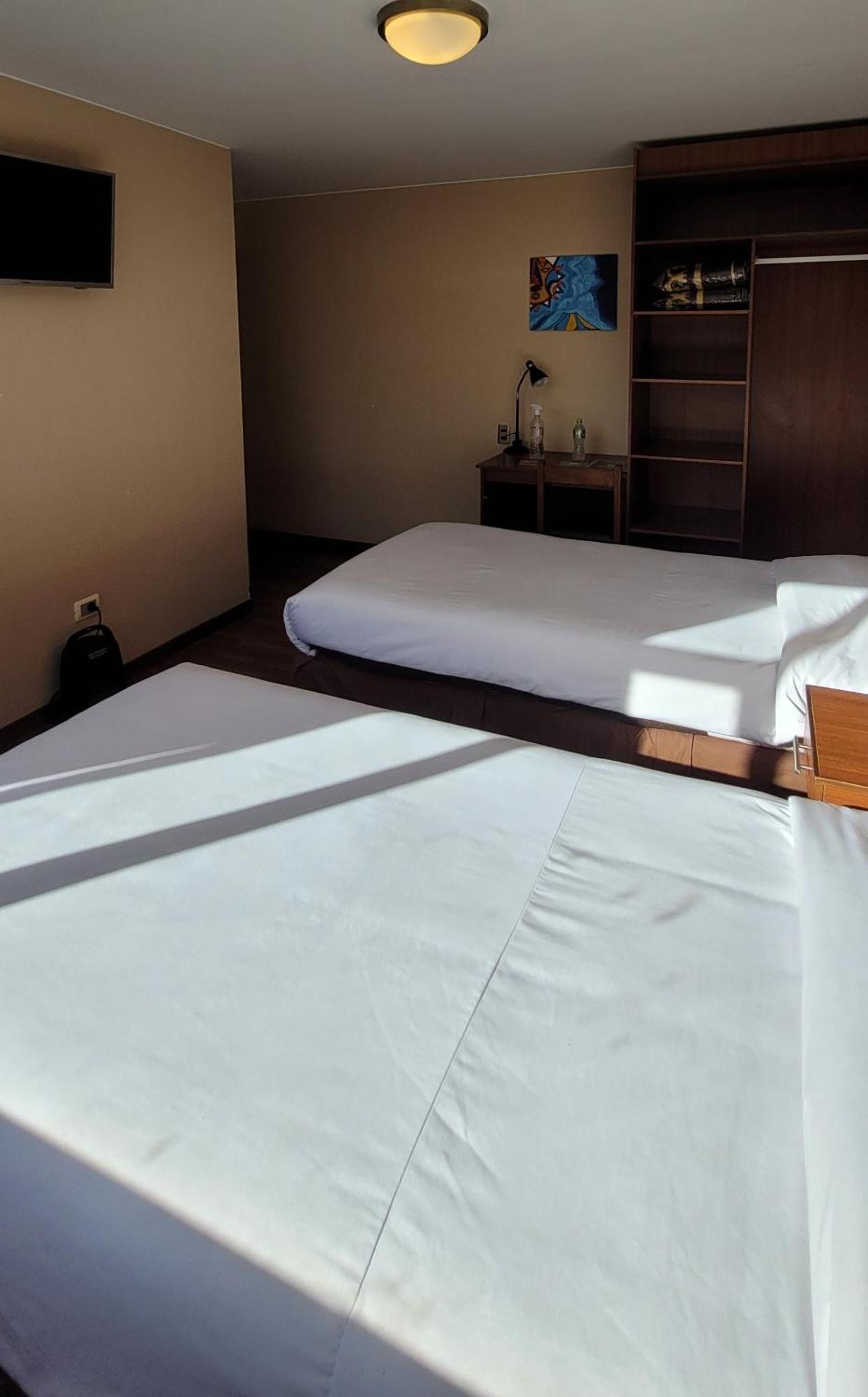 Hotel Madrid 拉巴斯 外观 照片