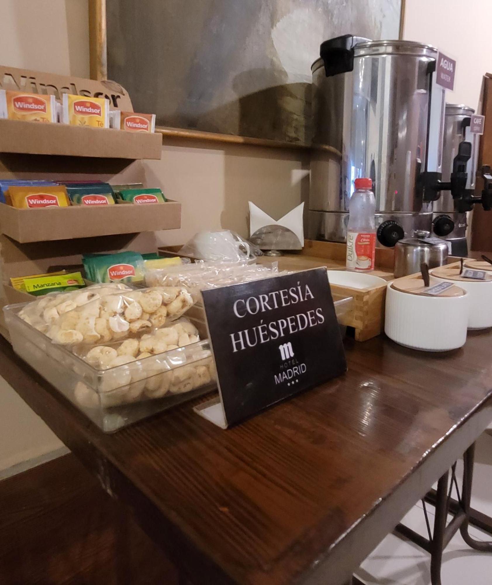 Hotel Madrid 拉巴斯 外观 照片