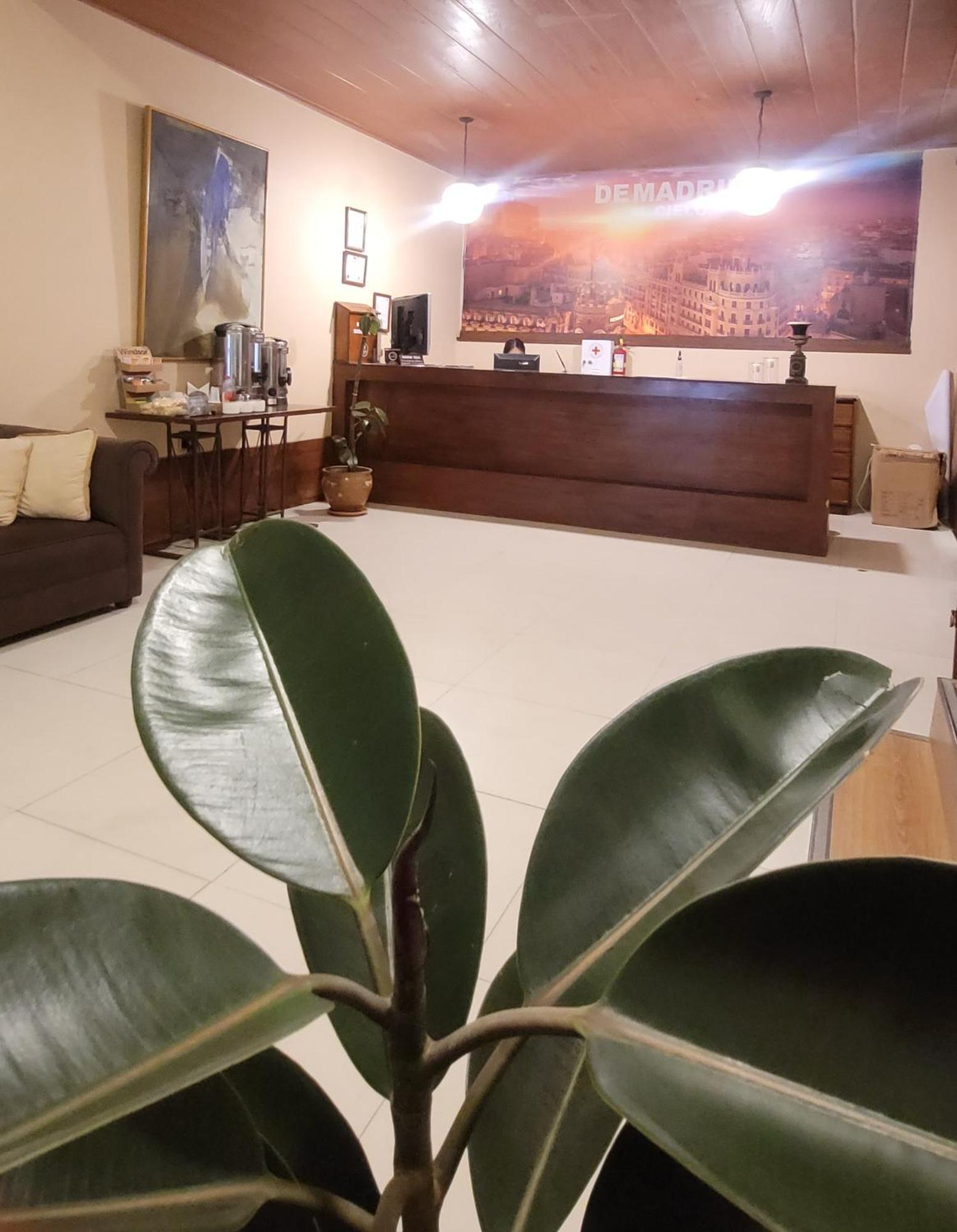 Hotel Madrid 拉巴斯 外观 照片