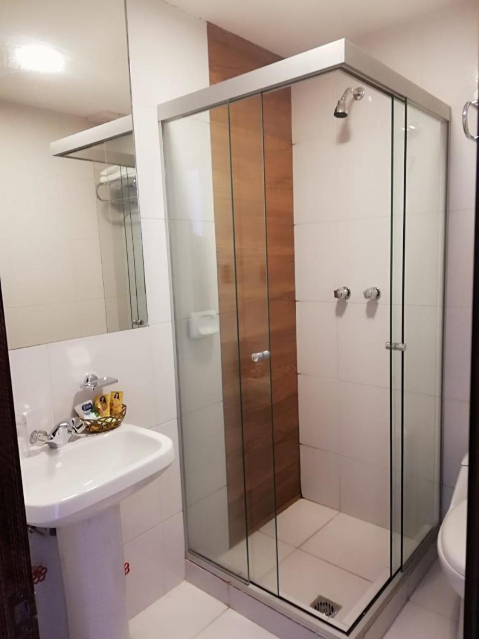 Hotel Madrid 拉巴斯 外观 照片
